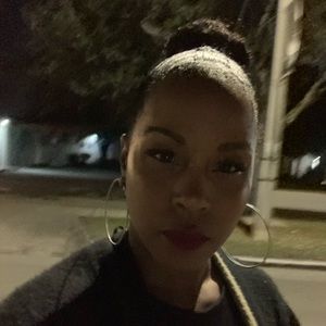 Meet your Posher, Anniese